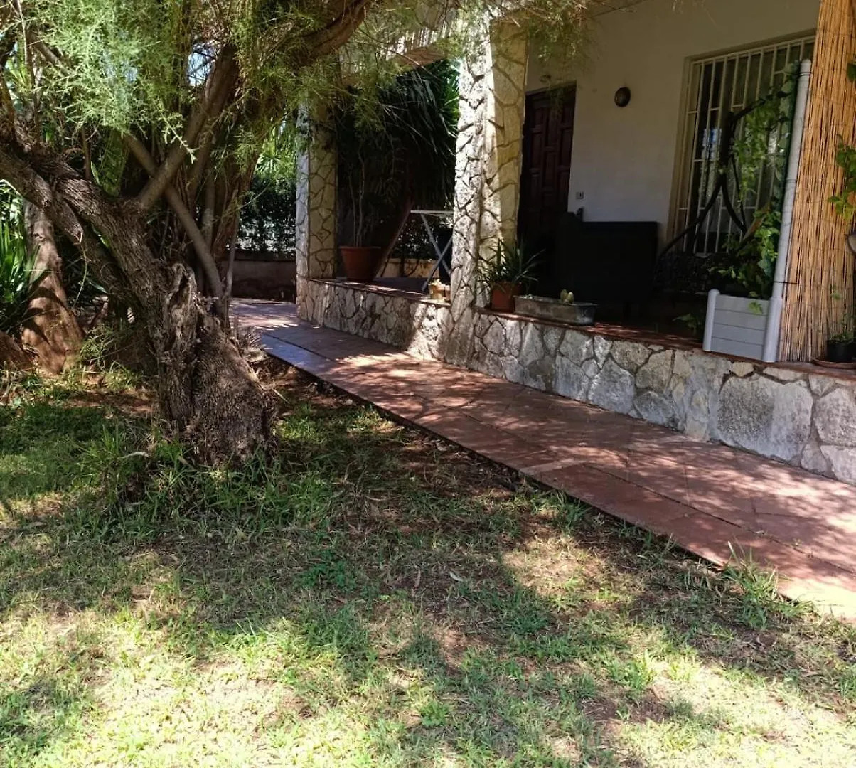 Garden House Mondello Palermo Villa 0*,  Italy