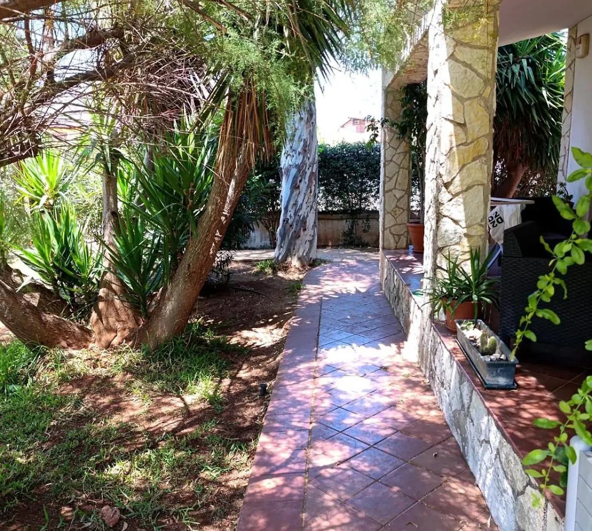 Garden House Mondello Palermo Villa 0*,